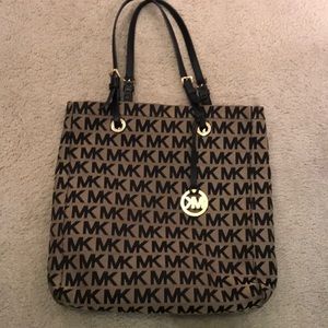 Michael Kors Tote